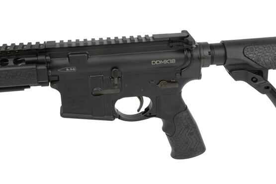 The DD MK18 AR 15 5.56 comes with an ambidextrous safety selector
